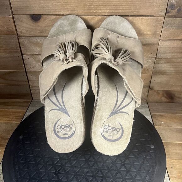 Abeo Womens Size 9 Uplift Platform Wedge Sandals Beige Open Toe Tasseled Comfort - Picture 5 of 10